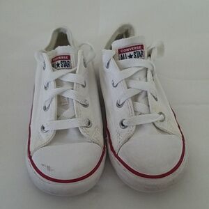 Super Cute Low top Converses